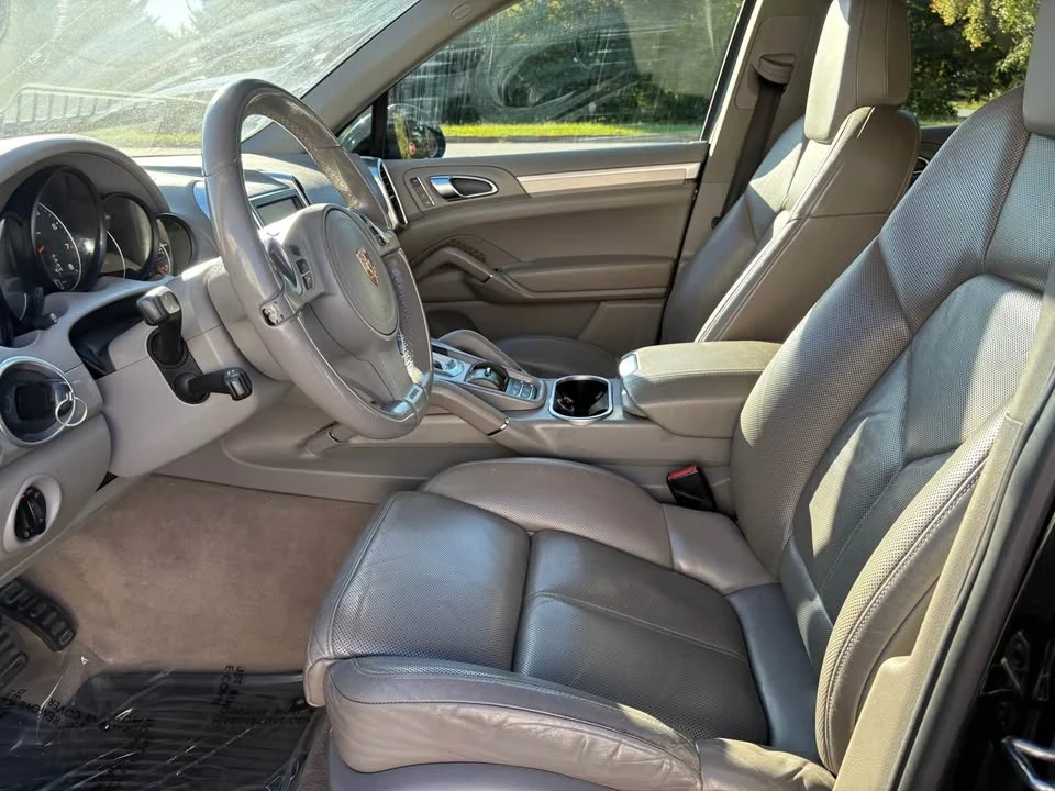 2011 Porsche 958 Cayenne - Image 11 of 17
