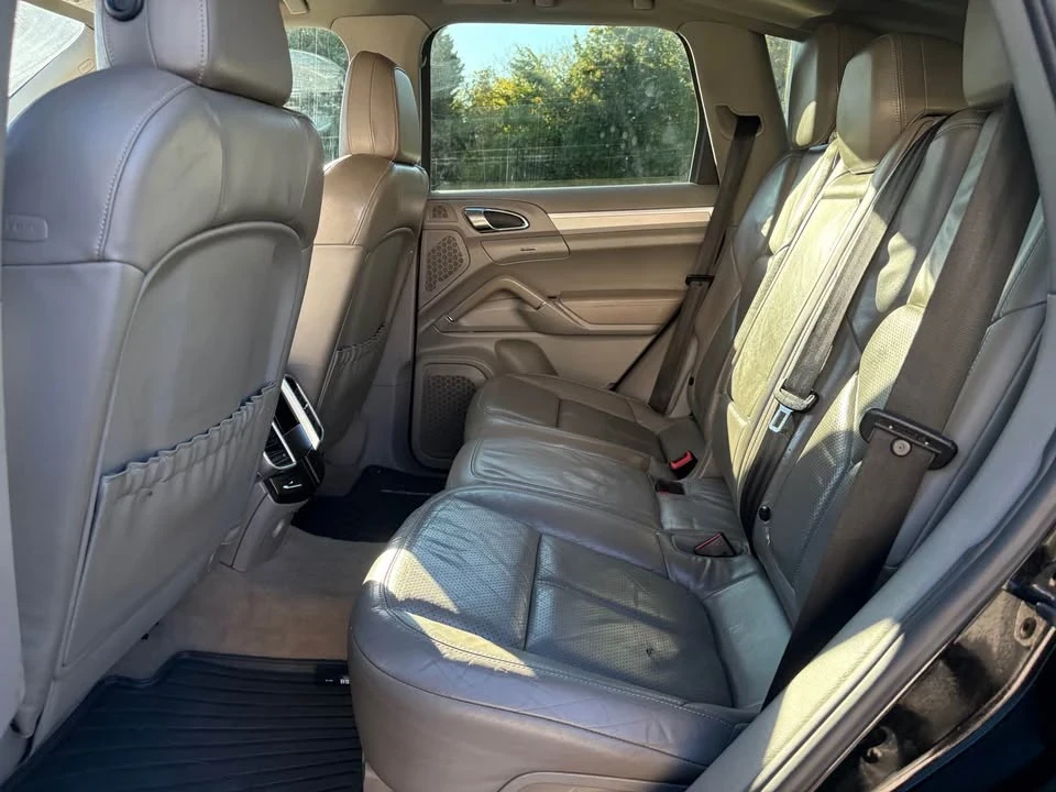 2011 Porsche 958 Cayenne - Image 13 of 17