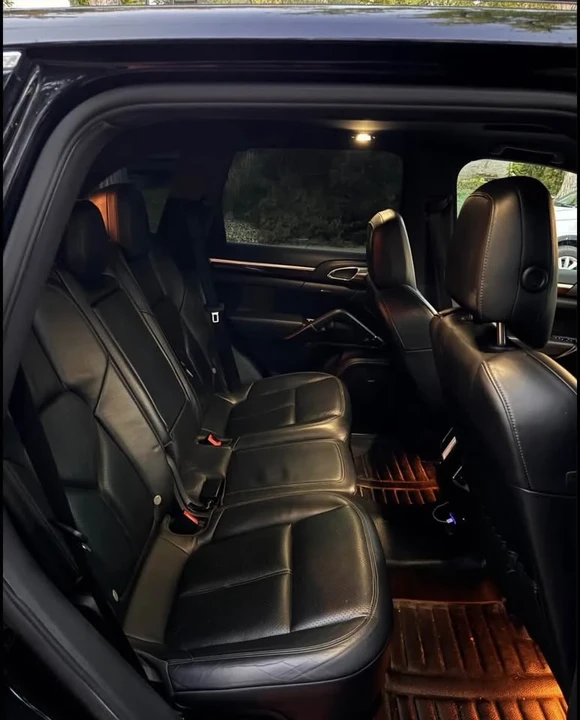 2011 Porsche 958 Cayenne - Image 8 of 10