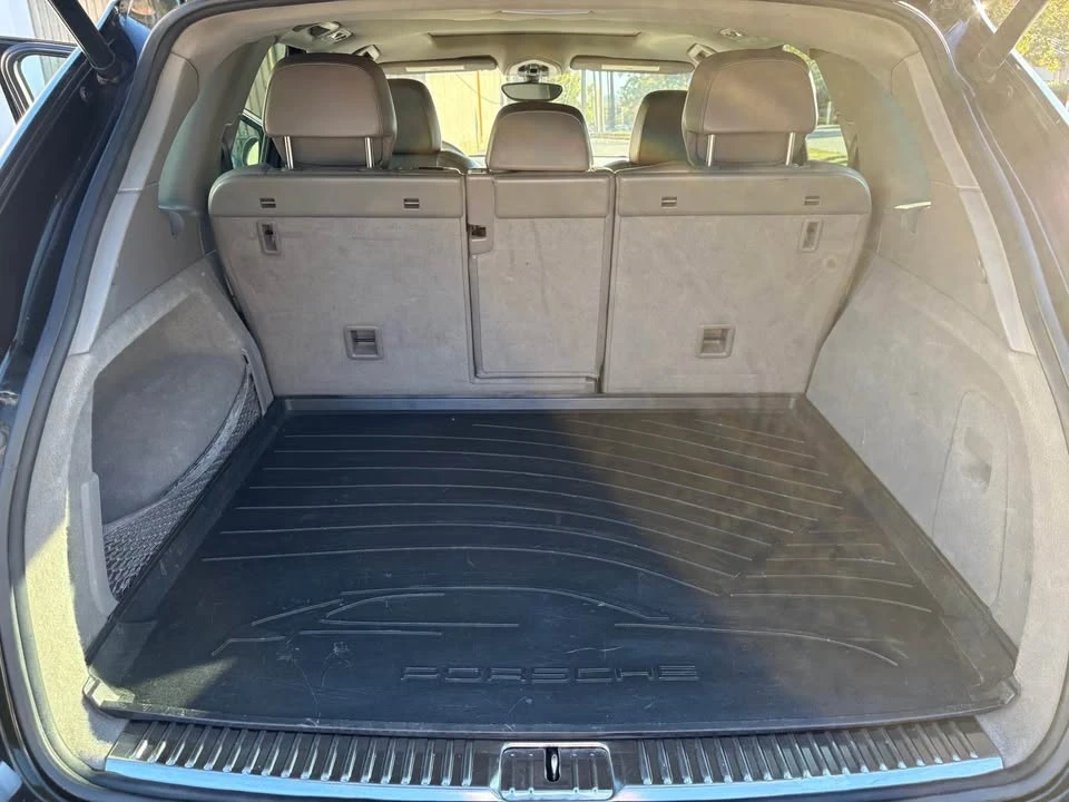 2011 Porsche 958 Cayenne - Image 14 of 17