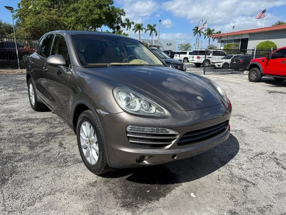 2011 Porsche 958 Cayenne - Image 4 of 20