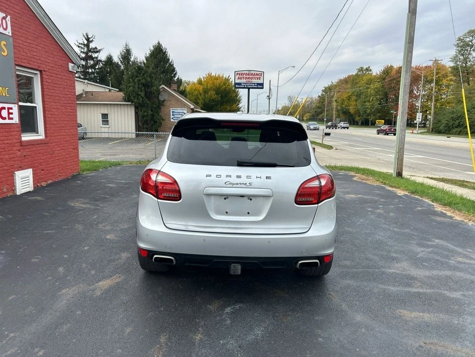 2011 Porsche 958 Cayenne - Image 6 of 20