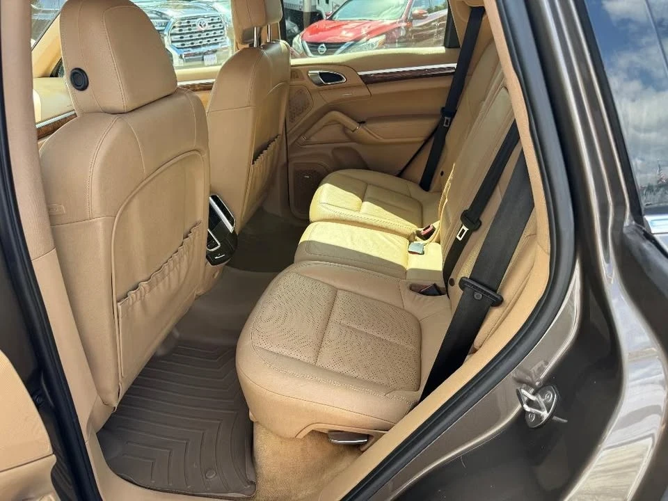 2011 Porsche 958 Cayenne - Image 11 of 20
