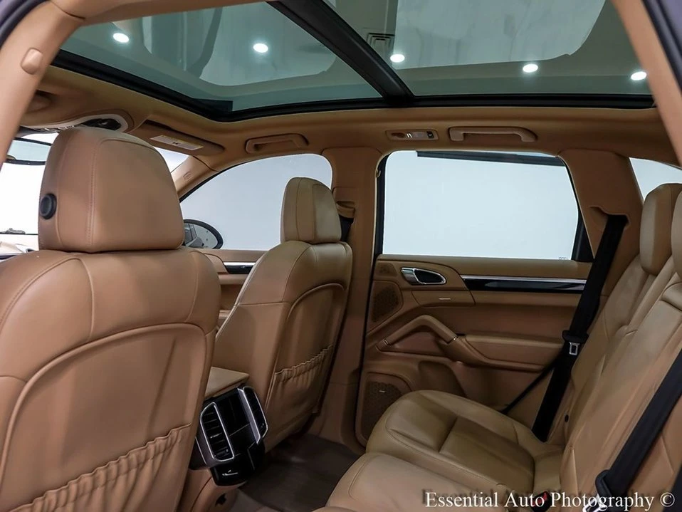 2011 Porsche 958 Cayenne - Image 6 of 17