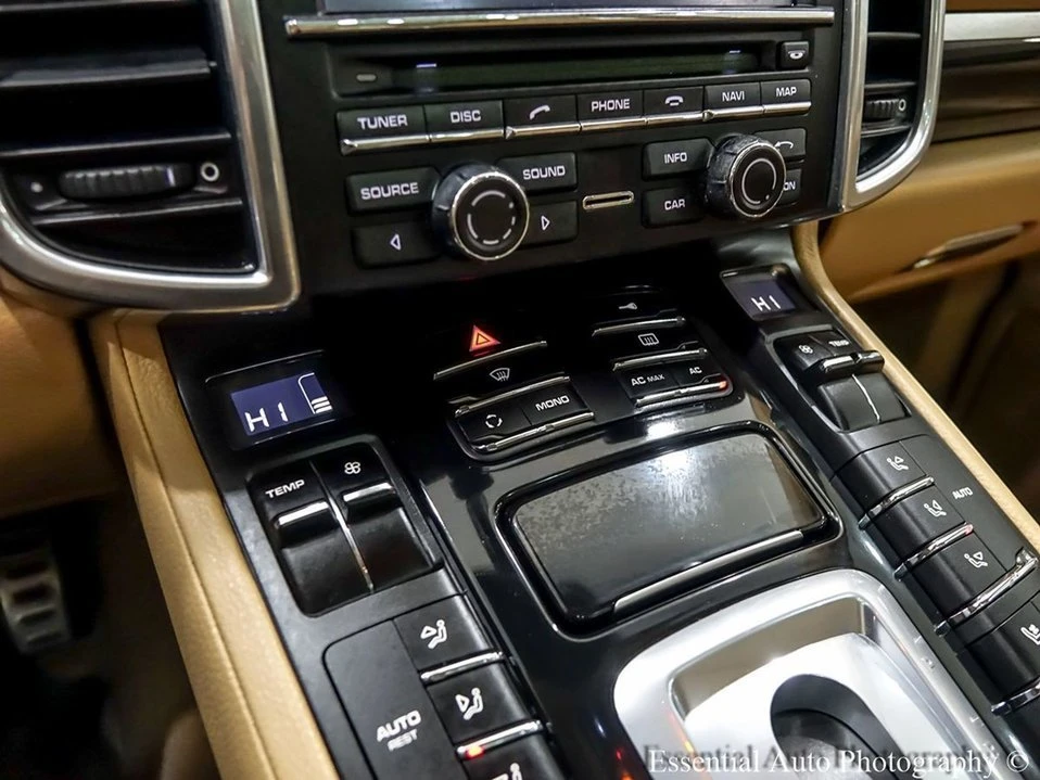 2011 Porsche 958 Cayenne - Image 10 of 18