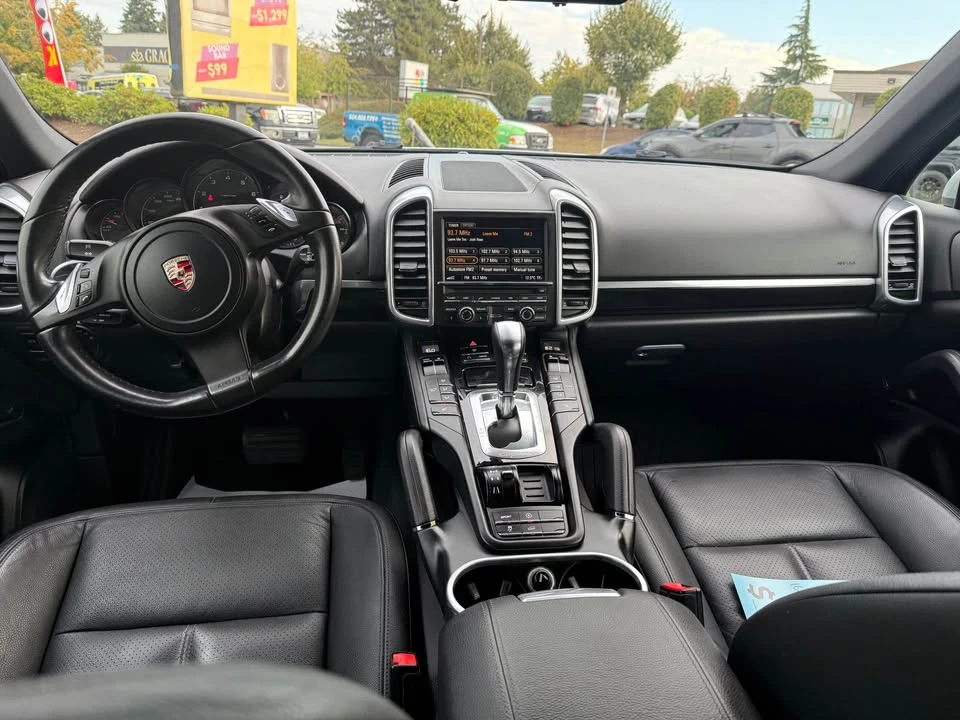 2011 Porsche 958 Cayenne - Image 10 of 11