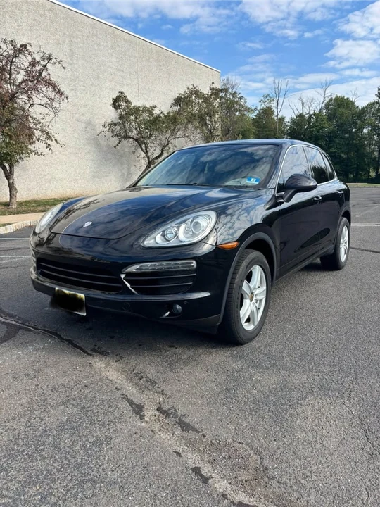 2011 Porsche 958 Cayenne - Image 2 of 12