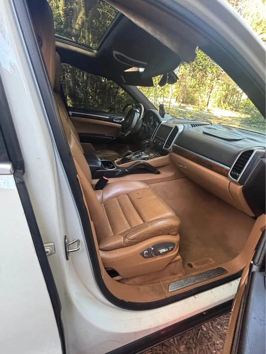 2011 Porsche 958 Cayenne - Image 5 of 6