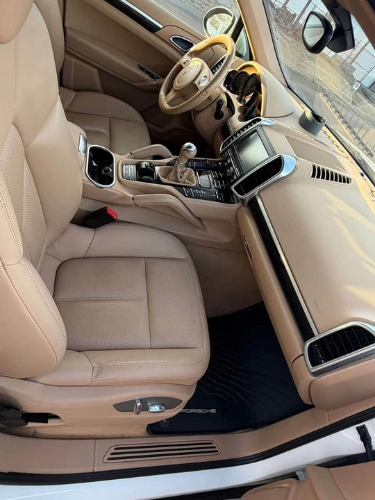 2011 Porsche 958 Cayenne - Image 11 of 11