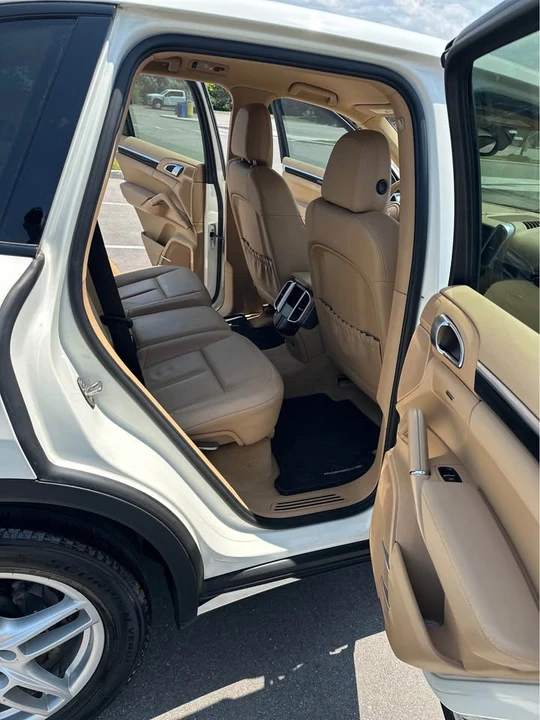 2011 Porsche 958 Cayenne - Image 15 of 19