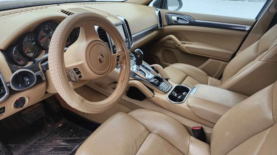 2011 Porsche 958 Cayenne - Image 8 of 11
