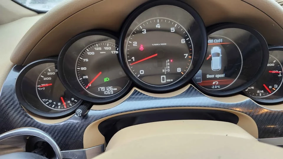 2011 Porsche 958 Cayenne - Image 7 of 11