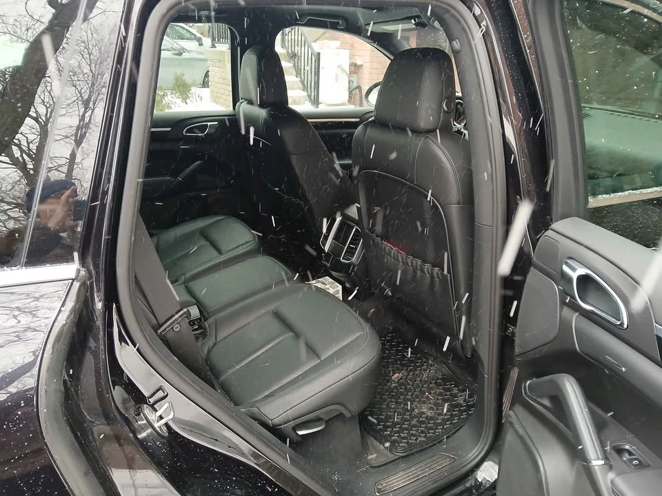 2011 Porsche 958 Cayenne - Image 6 of 11
