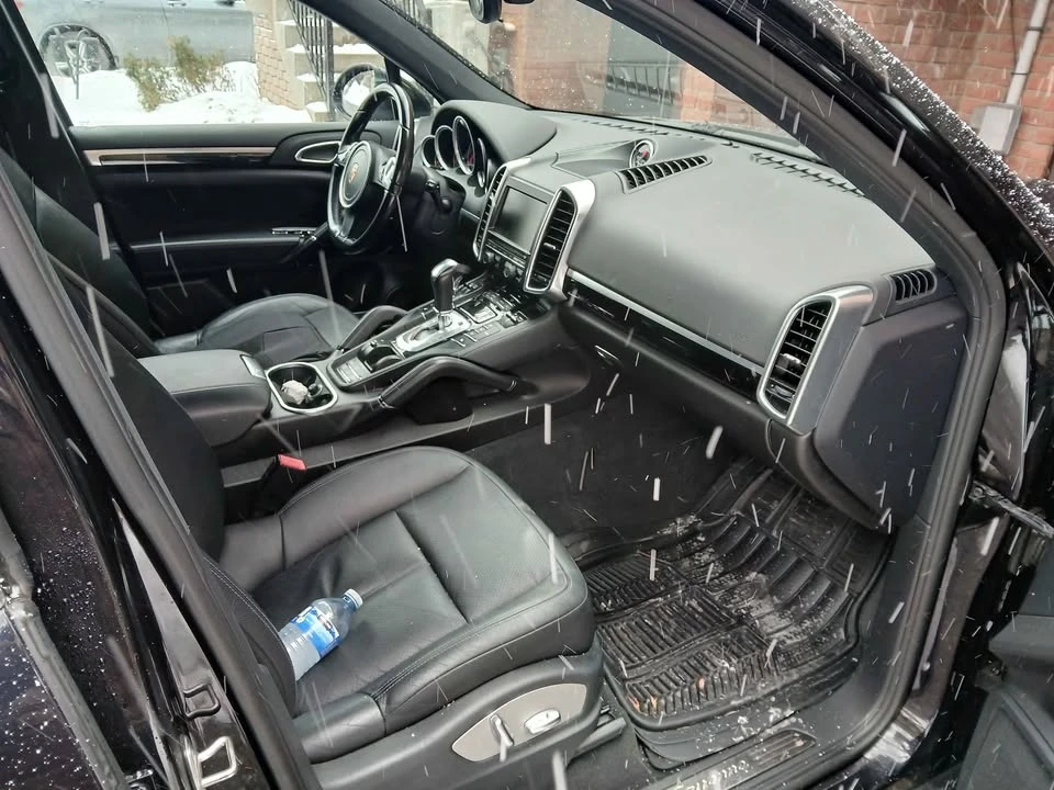 2011 Porsche 958 Cayenne - Image 7 of 11