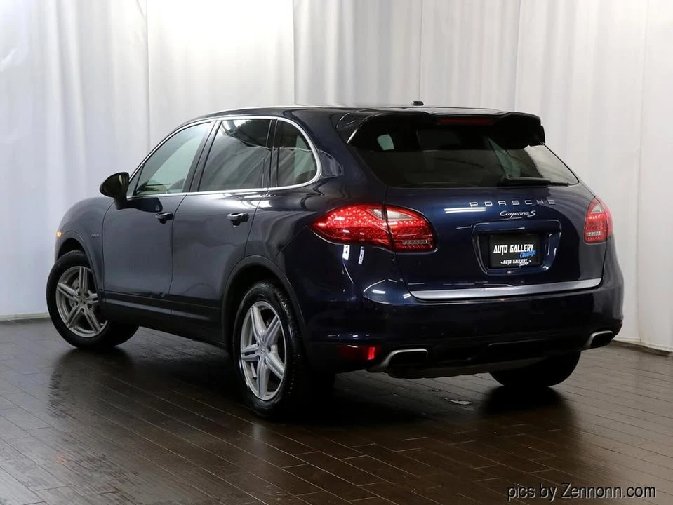 2011 Porsche 958 Cayenne - Image 8 of 20