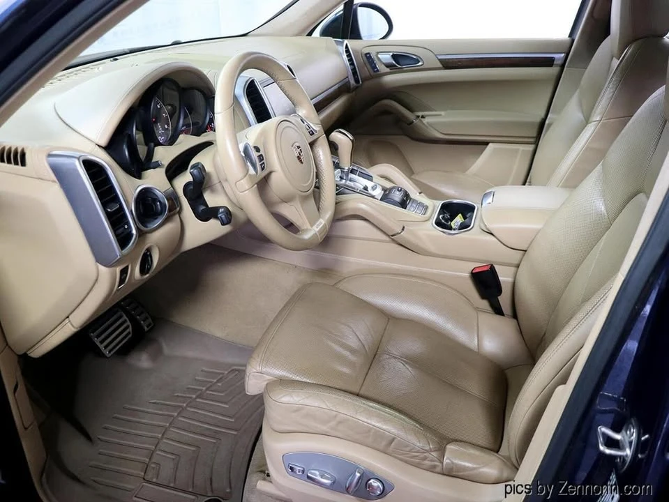 2011 Porsche 958 Cayenne - Image 11 of 20