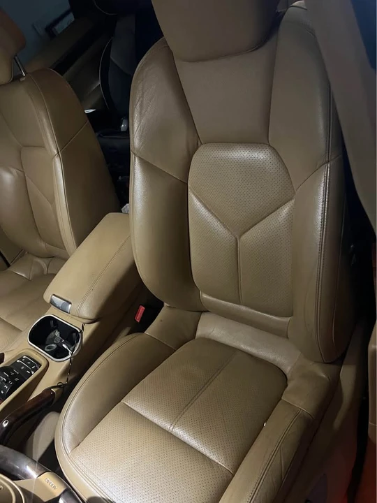 2011 Porsche 958 Cayenne - Image 6 of 8
