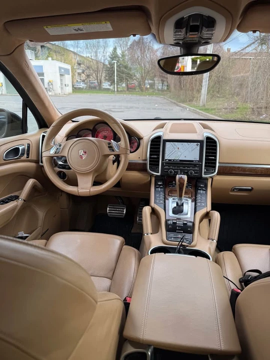 2011 Porsche 958 Cayenne - Image 9 of 17