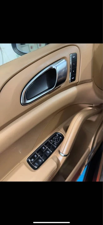 2011 Porsche 958 Cayenne - Image 14 of 17