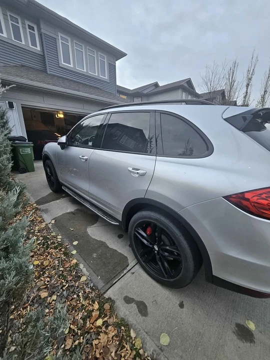 2011 Porsche 958 Cayenne - Image 4 of 4