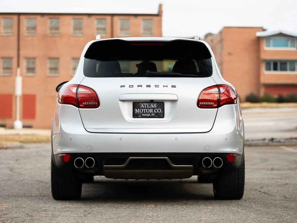 2011 Porsche 958 Cayenne - Image 6 of 17