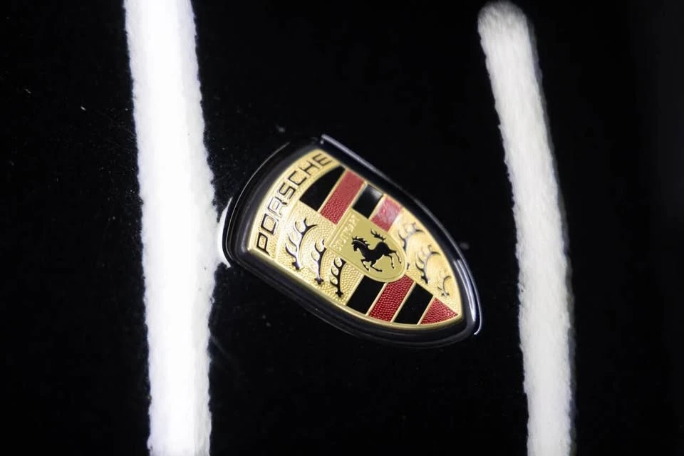 2011 Porsche 958 Cayenne - Image 7 of 20