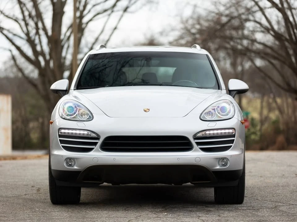 2011 Porsche 958 Cayenne - Image 2 of 17