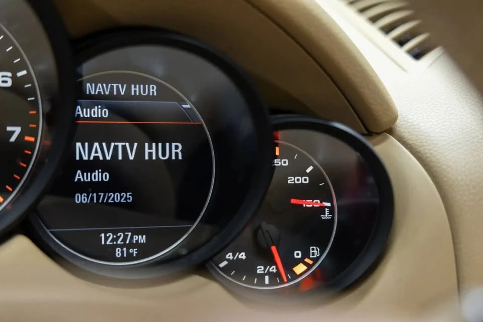 2011 Porsche 958 Cayenne - Image 18 of 20