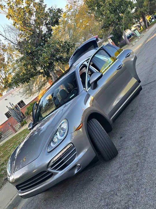 2011 Porsche 958 Cayenne - Image 6 of 14