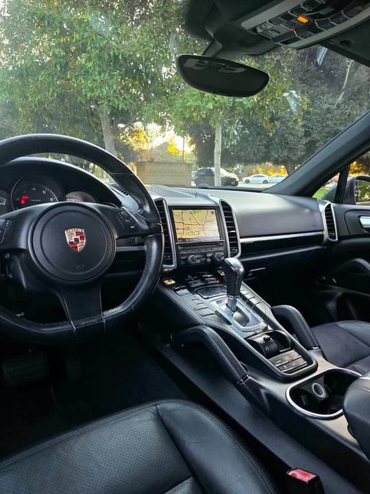 2011 Porsche 958 Cayenne - Image 10 of 14