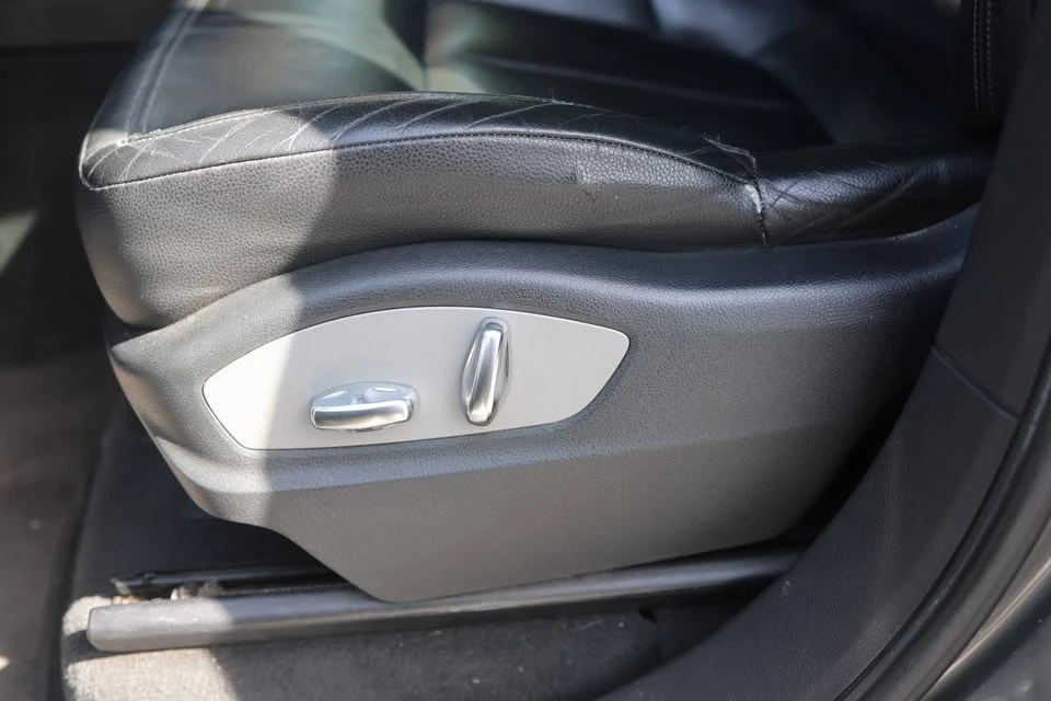 2011 Porsche 958 Cayenne - Image 9 of 20