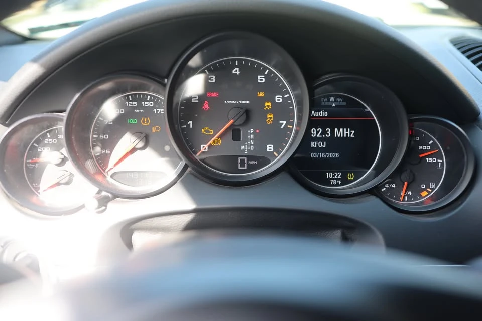 2011 Porsche 958 Cayenne - Image 12 of 20