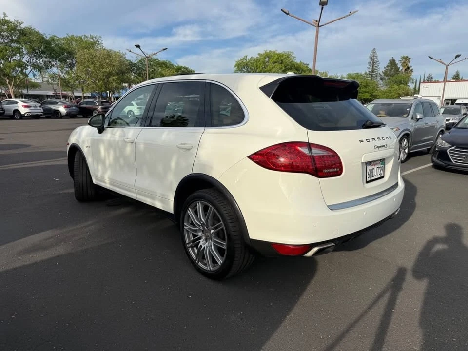 2011 Porsche 958 Cayenne S - Image 7 of 20