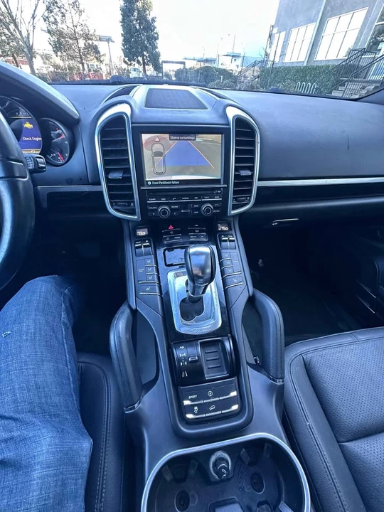 2011 Porsche 958 Cayenne - Image 16 of 16