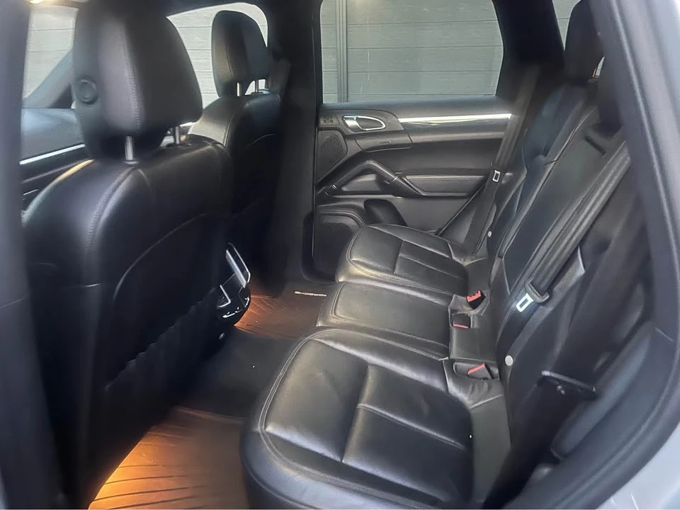 2011 Porsche 958 Cayenne S - Image 6 of 8
