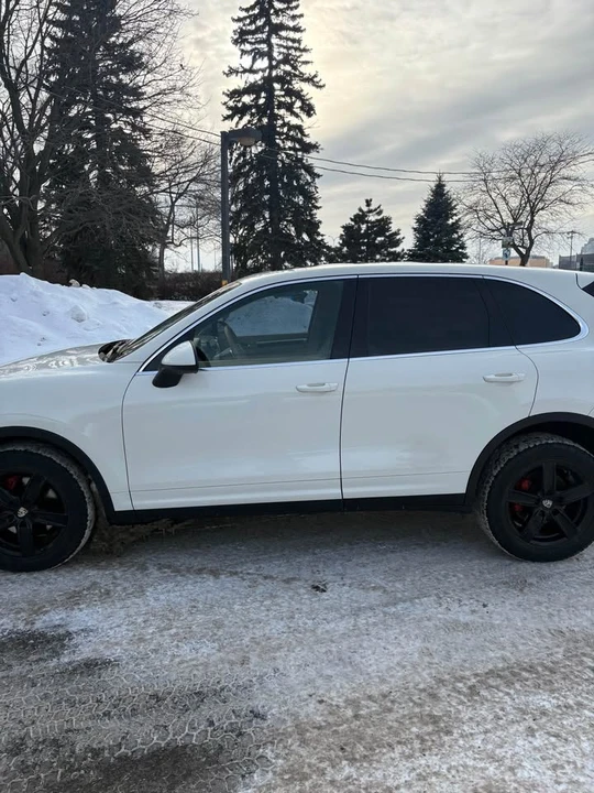 2011 Porsche 958 Cayenne - Image 3 of 16