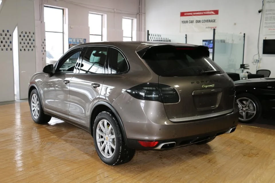 2011 Porsche 958 Cayenne S - Image 5 of 20