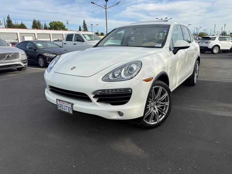 2011 Porsche 958 Cayenne S - Image 2 of 20