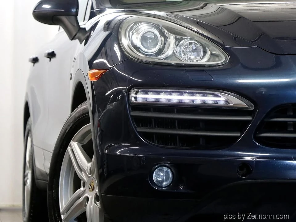 2011 Porsche 958 Cayenne - Image 4 of 20