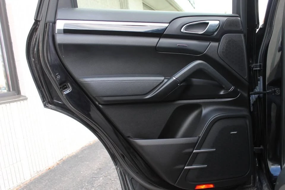 2011 Porsche 958 Cayenne S - Image 15 of 20