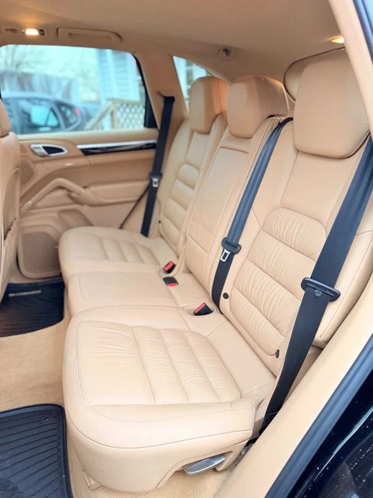 2011 Porsche 958 Cayenne - Image 16 of 20