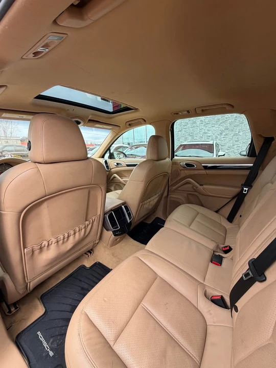 2011 Porsche 958 Cayenne - Image 6 of 10