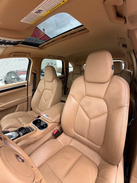 2011 Porsche 958 Cayenne - Image 8 of 10