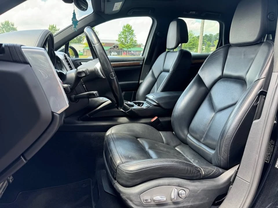2011 Porsche 958 Cayenne S - Image 9 of 20