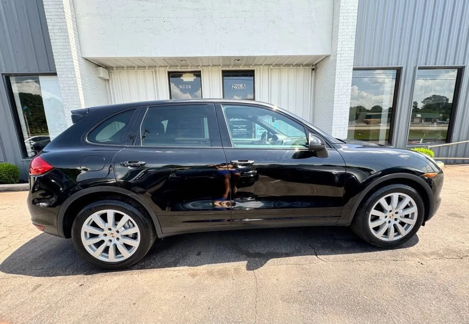 2011 Porsche 958 Cayenne S - Image 14 of 20