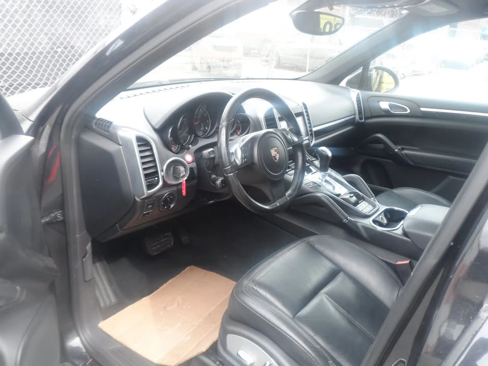 2011 Porsche 958 Cayenne - Image 7 of 13