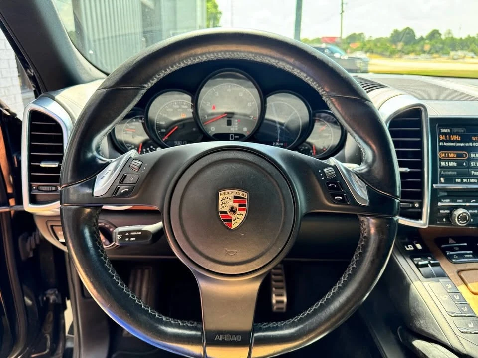 2011 Porsche 958 Cayenne S - Image 11 of 20