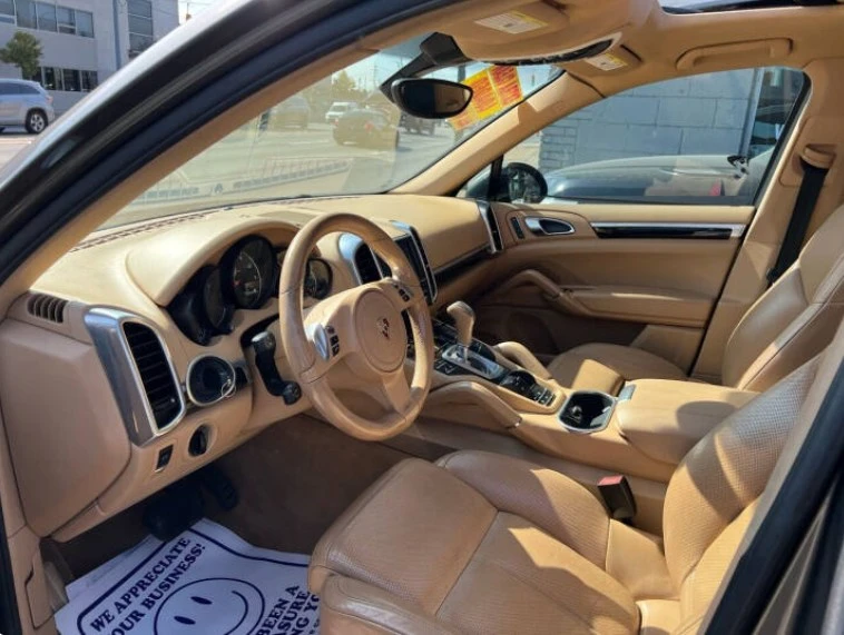 2011 Porsche 958 Cayenne - Image 8 of 20