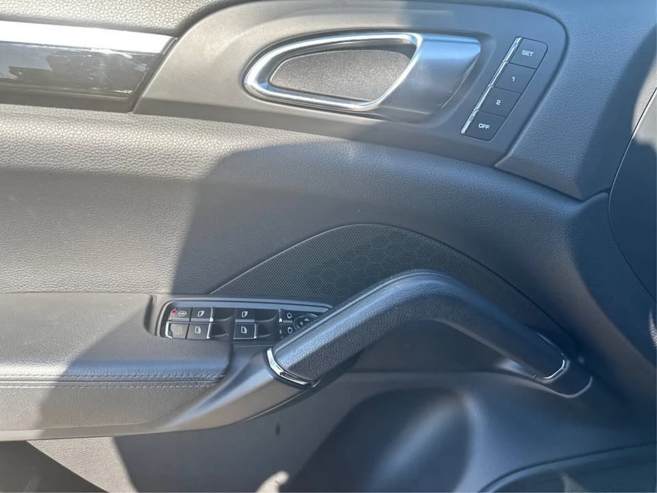 2011 Porsche 958 Cayenne - Image 11 of 20