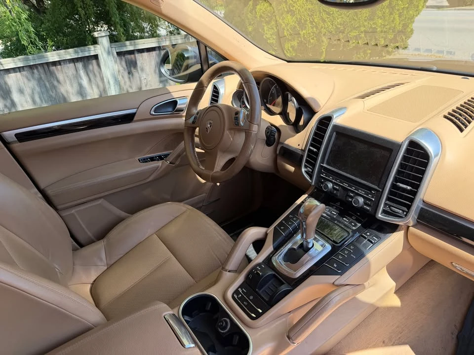 2011 Porsche 958 Cayenne - Image 16 of 20